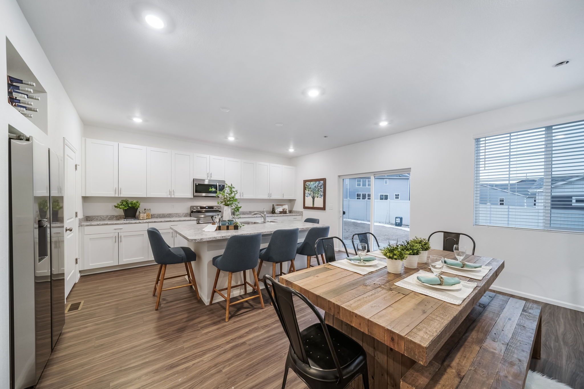 kitchen/dining