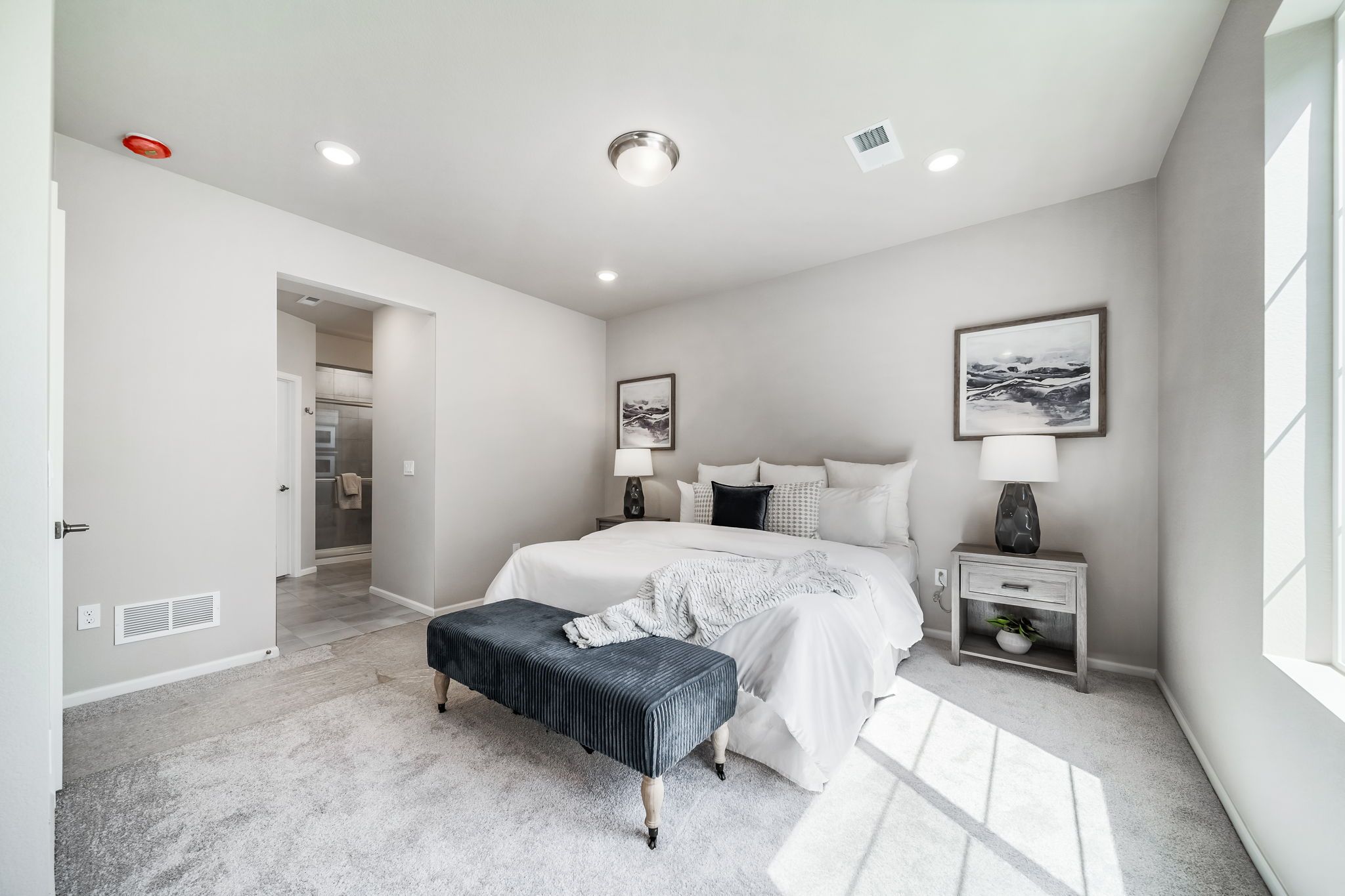 Traveler Primary Bedroom