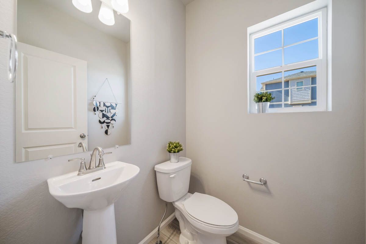 Clydesdale Half Bathroom