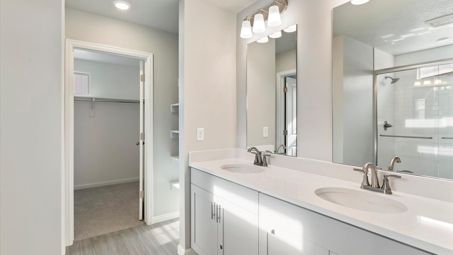 Helena Bathroom