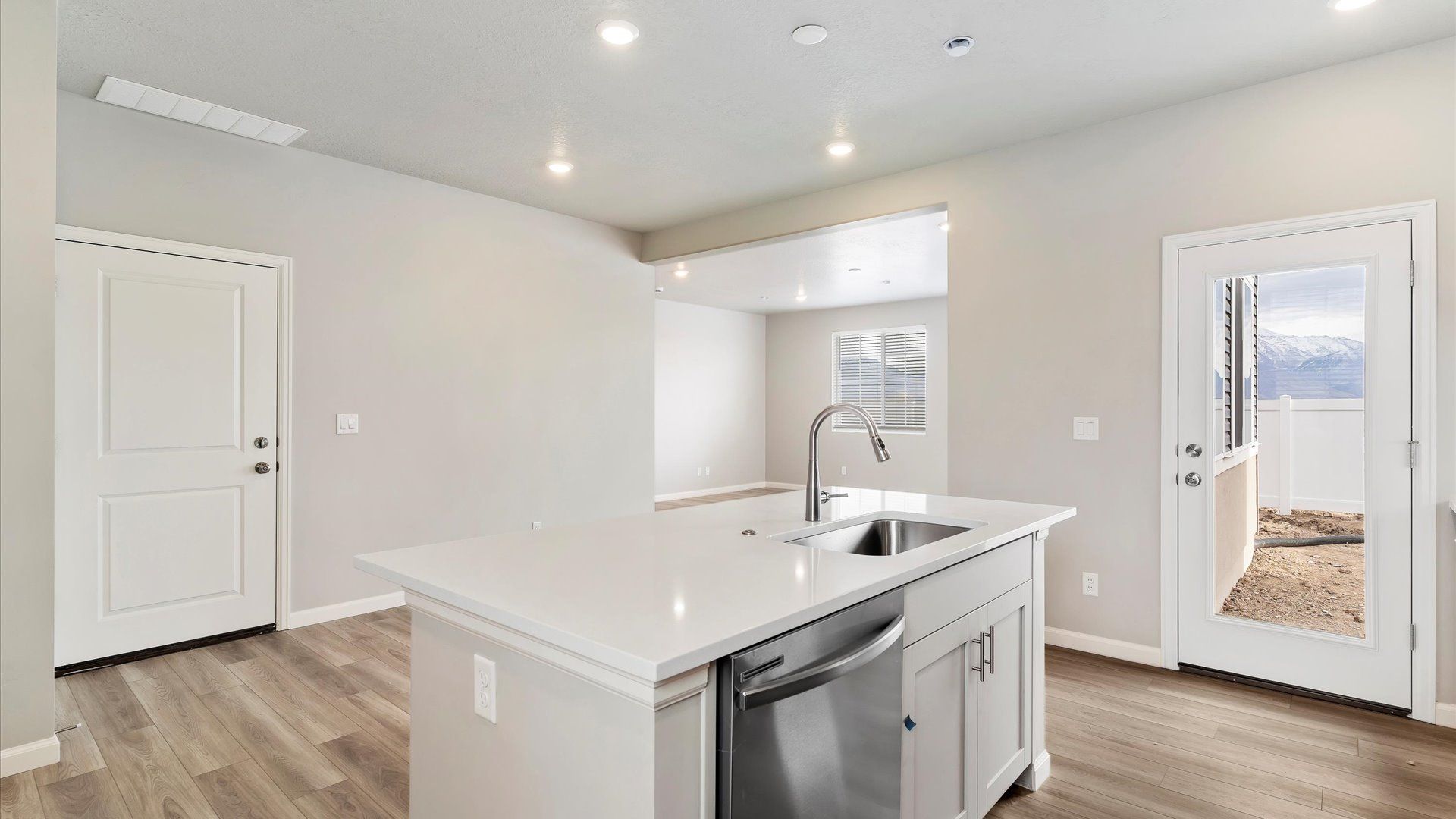 Helena Kitchen
