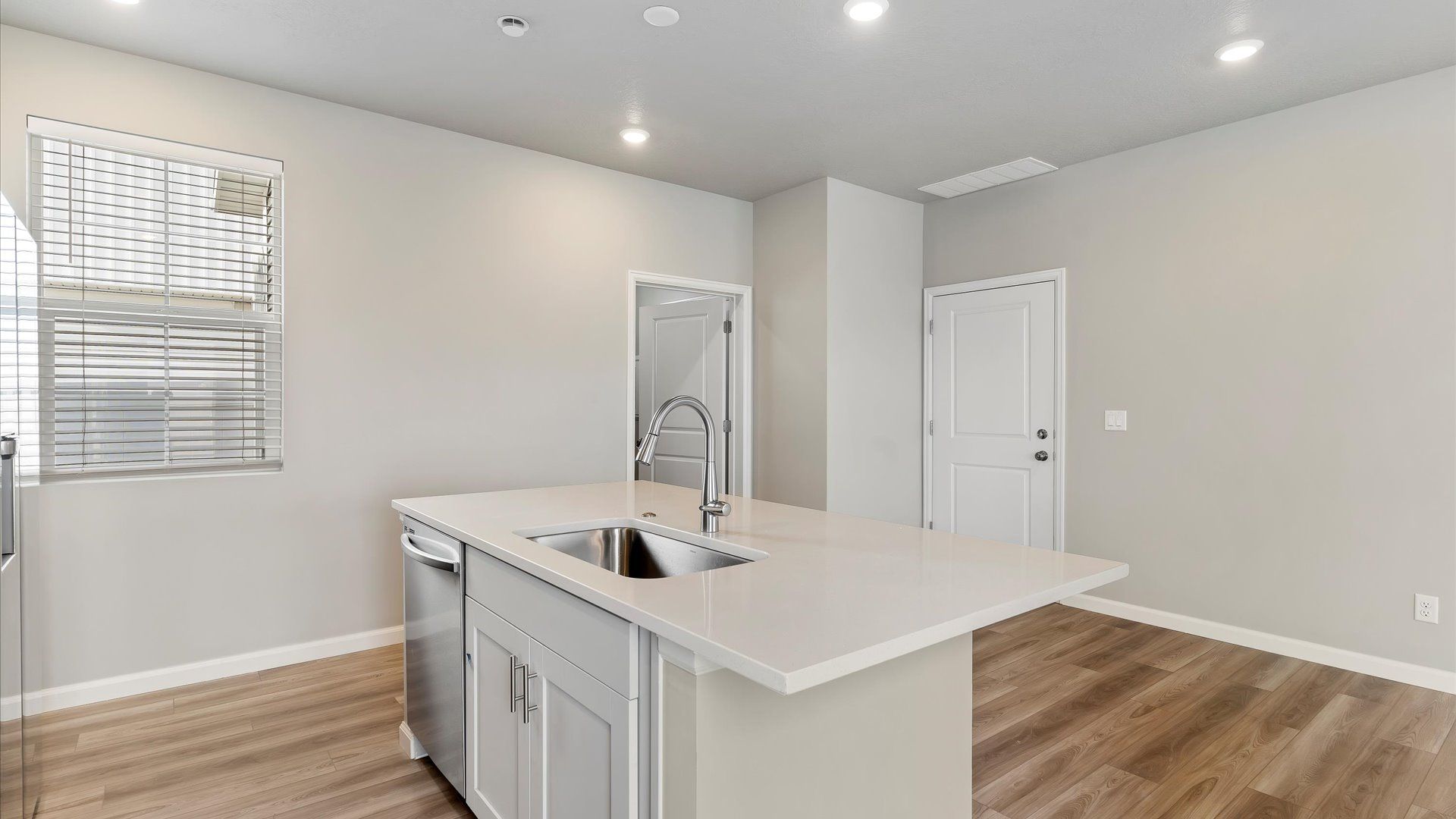 Helena Kitchen