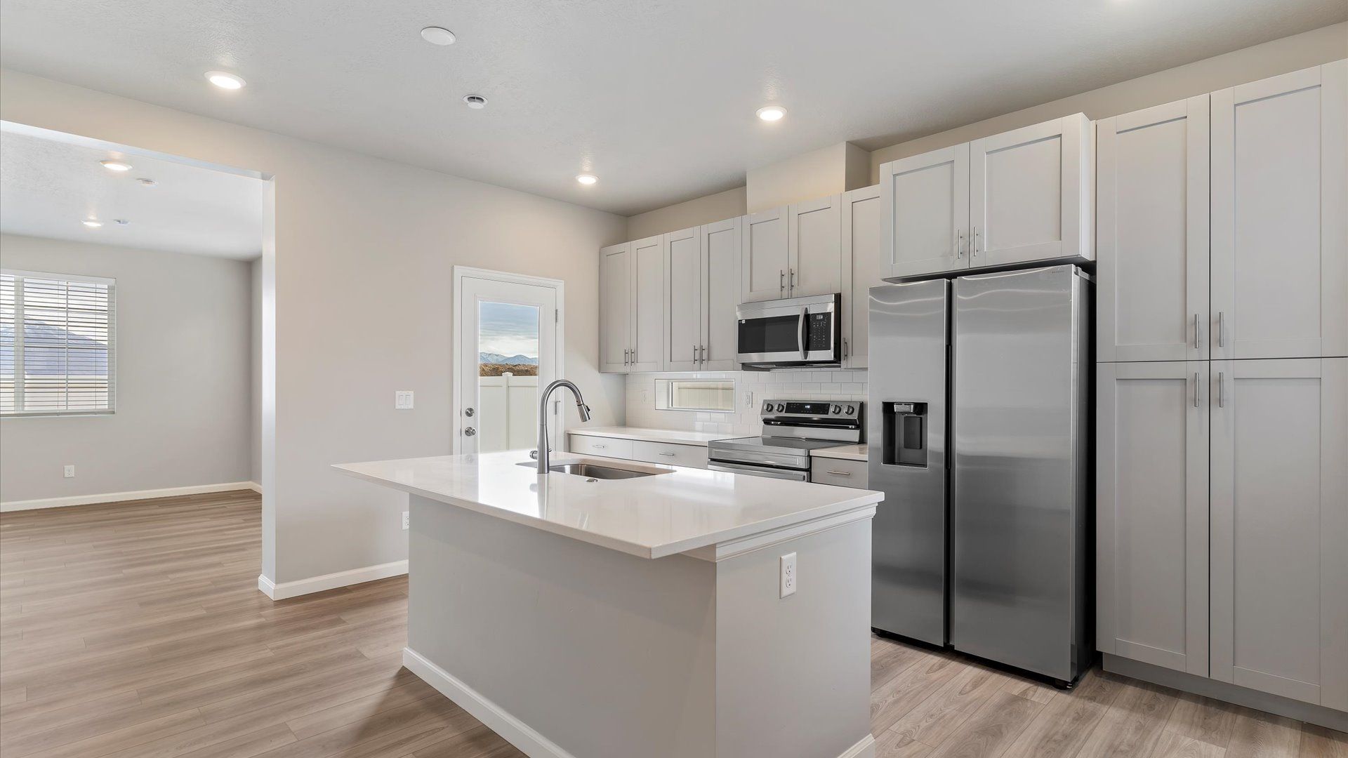 Helena Kitchen