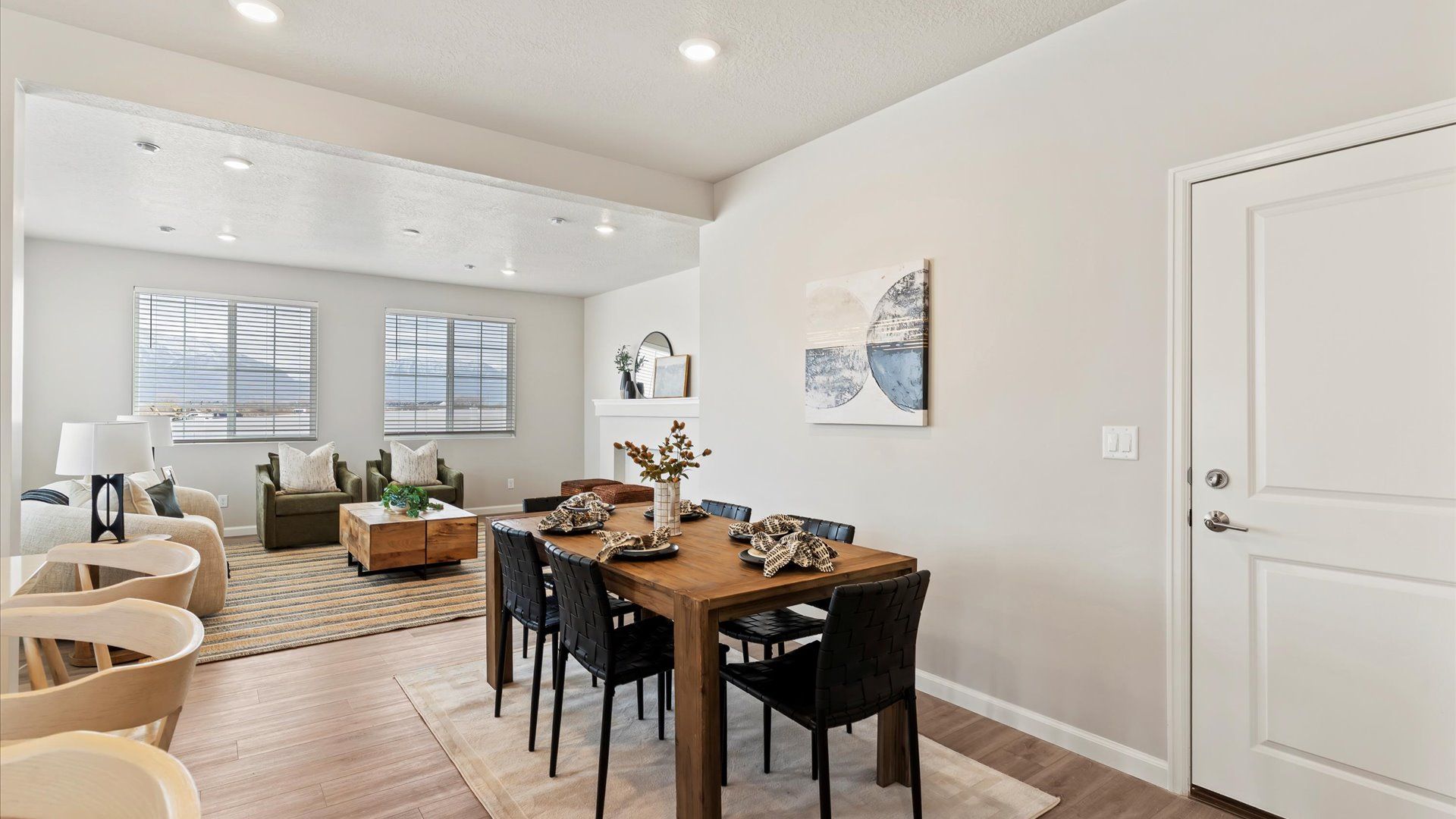Griffin Dining Area