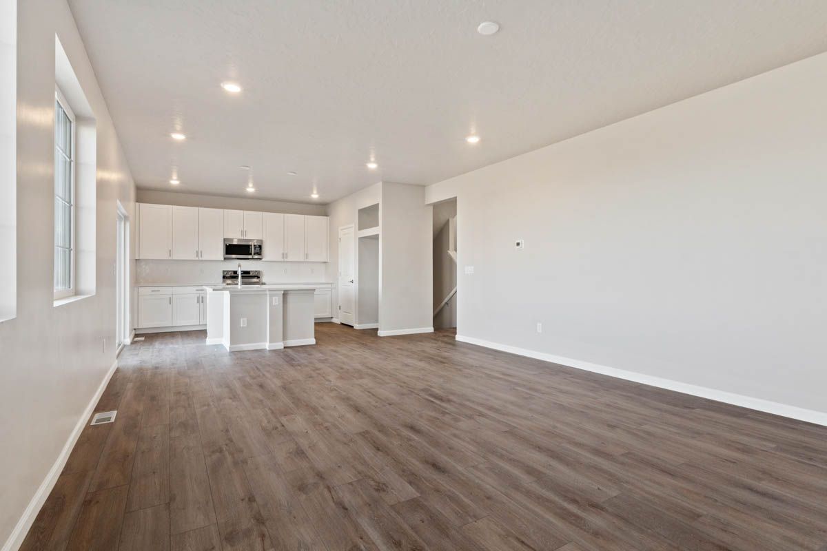 Wonder Living Room and Kitchen