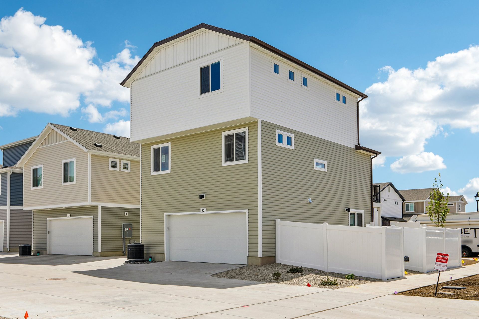 Rand Exterior