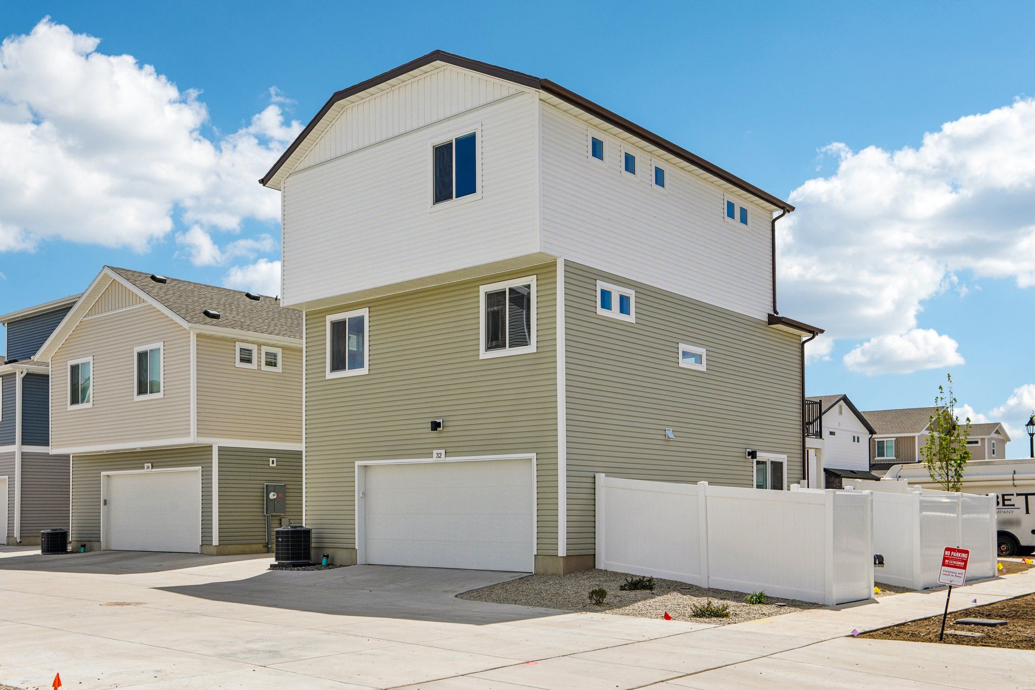 Rand Exterior