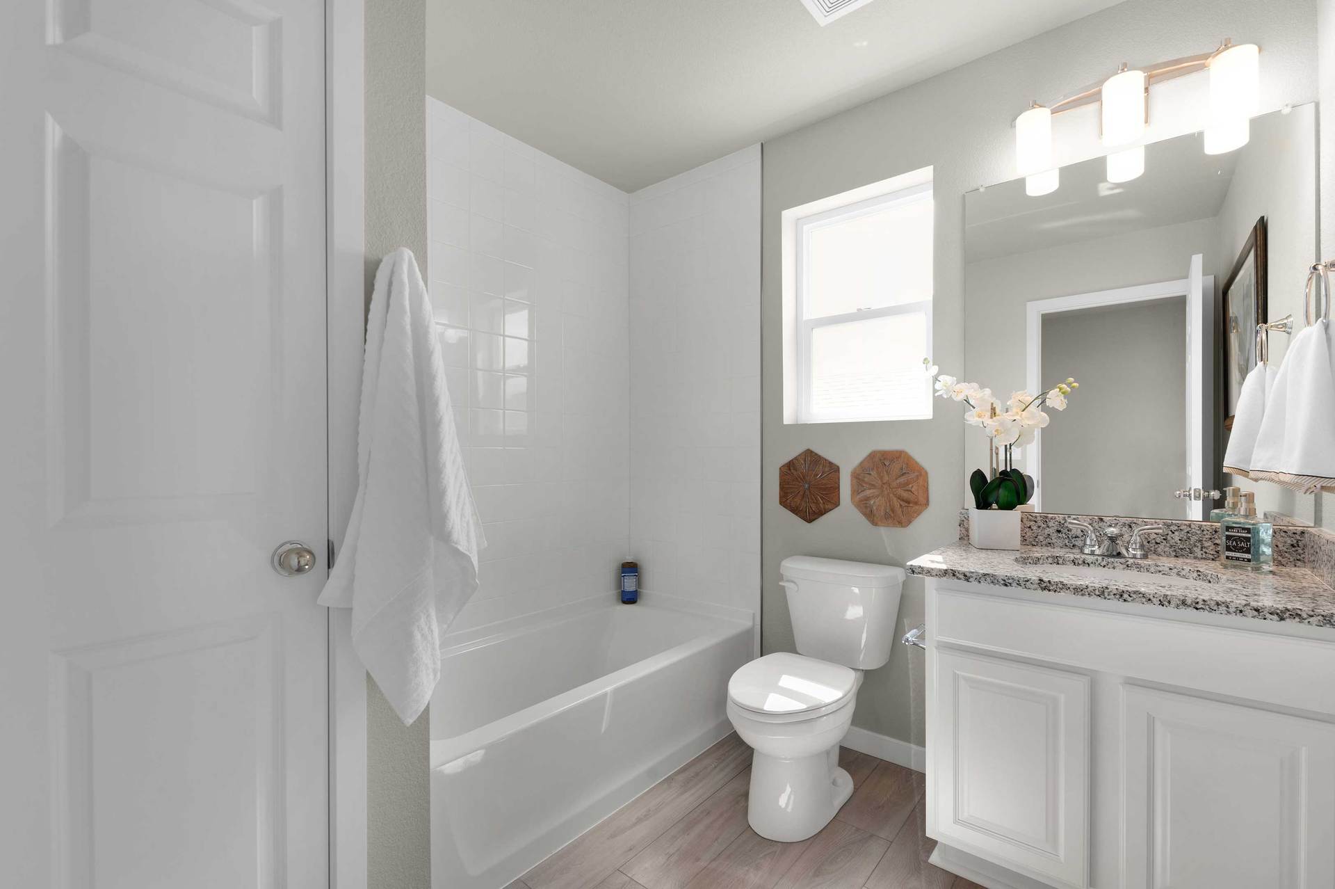 2nd Bathroom