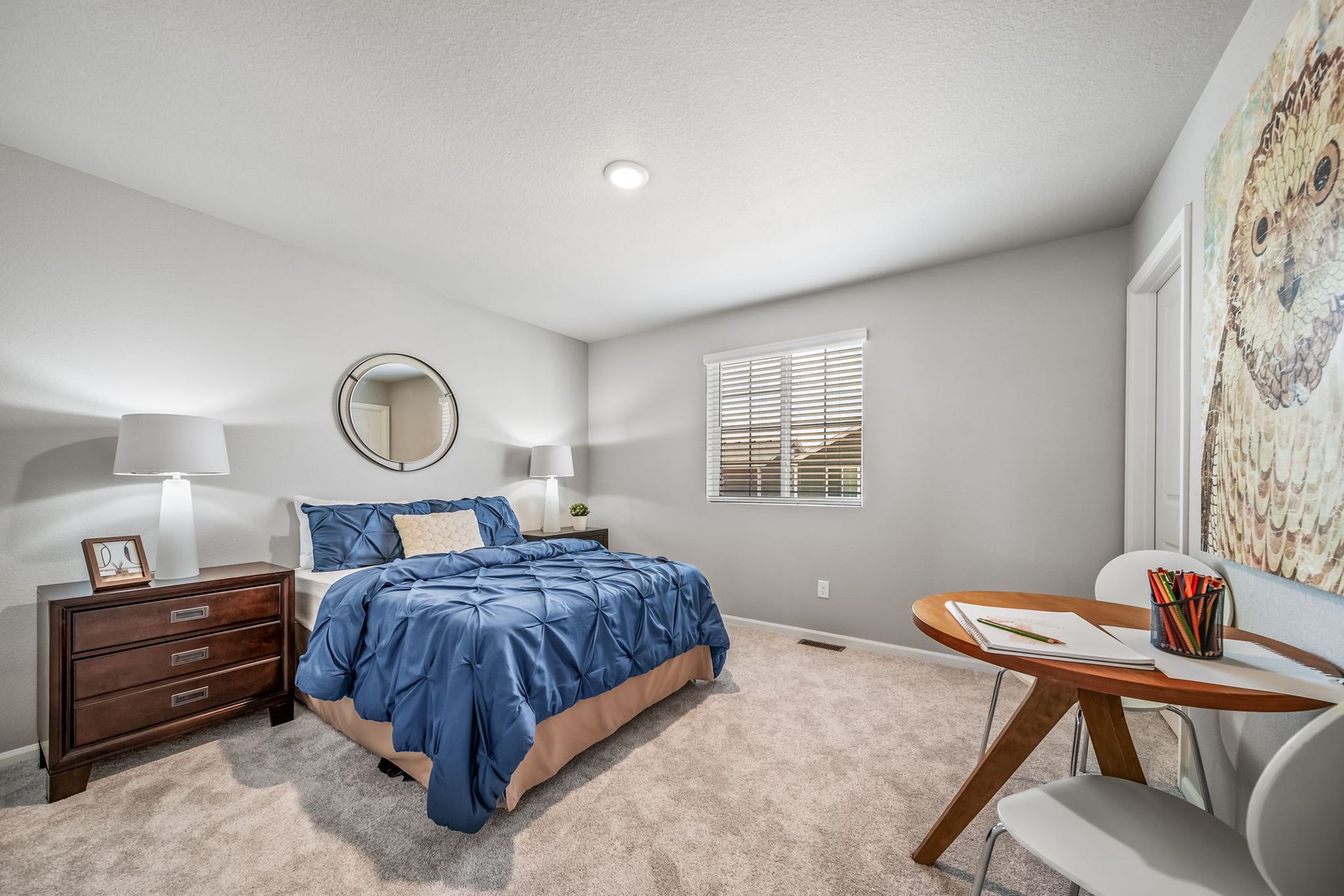 Neo Bedroom