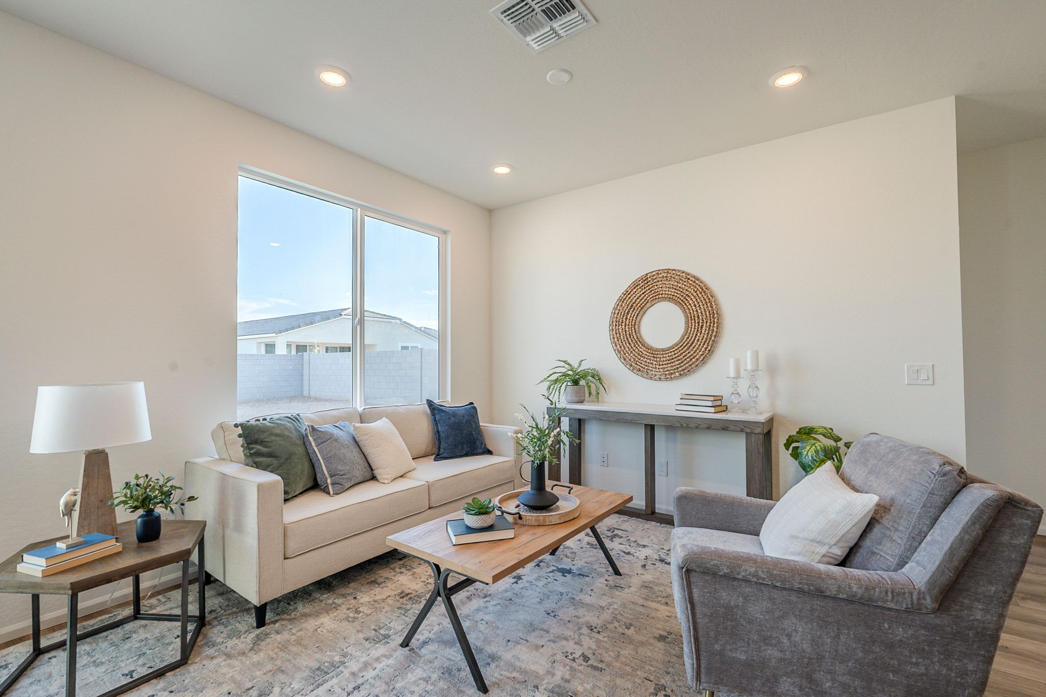 This is a staged Agave Home. Options and colors may vary.