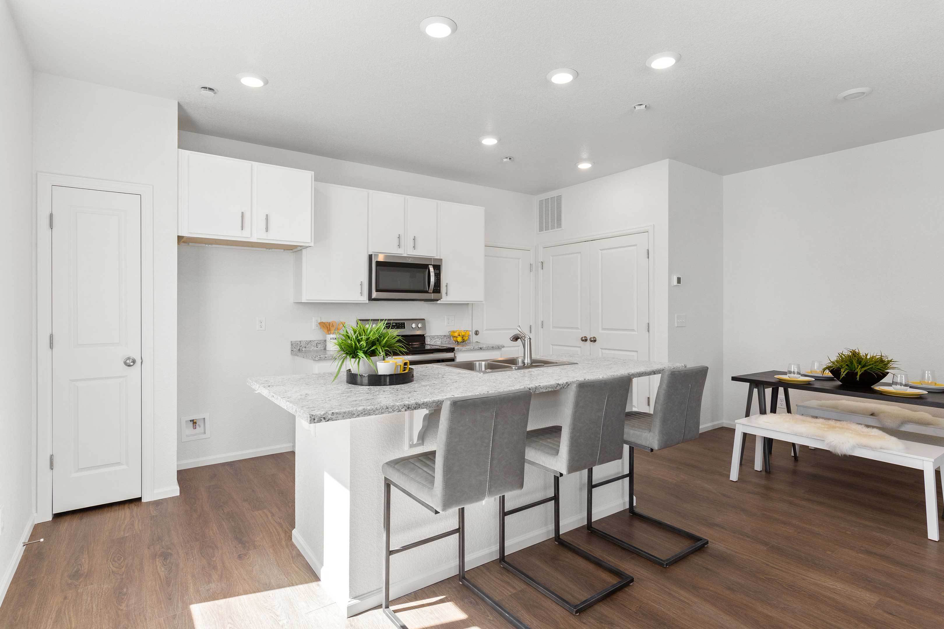 Crest Kitchen