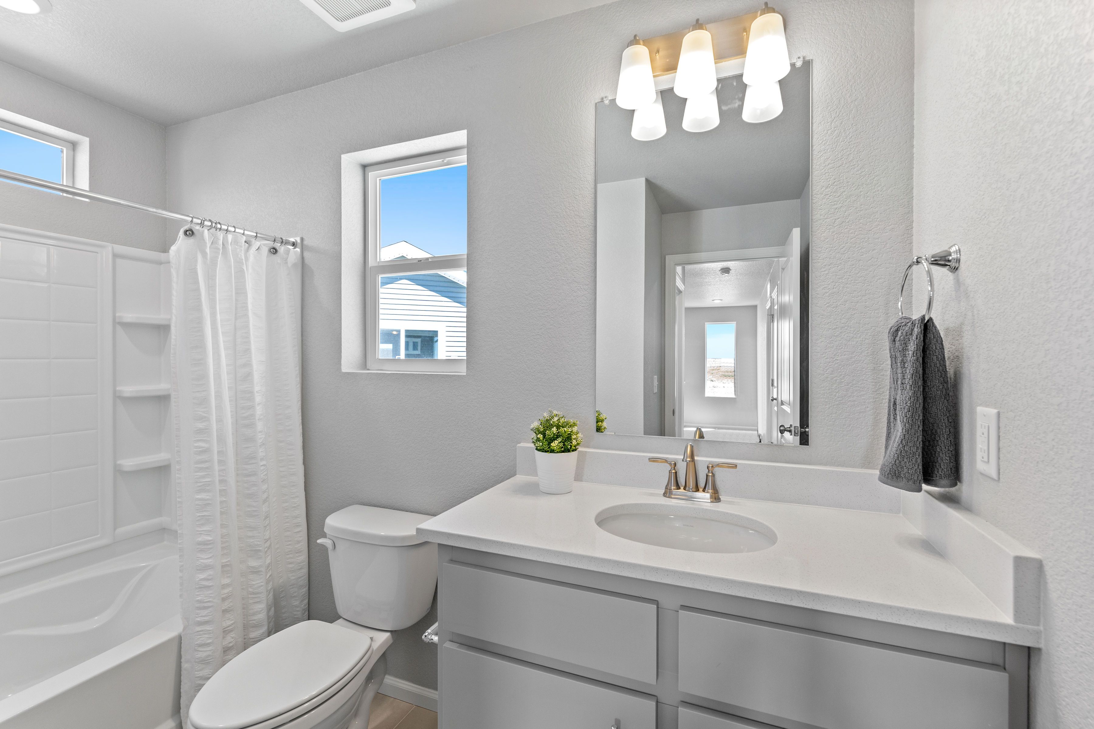 Haflinger Secondary Bathroom