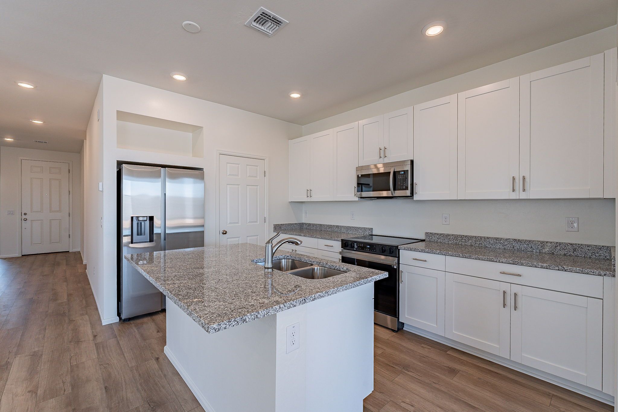 This is an example of a Yarrow Home. Options and colors may vary.