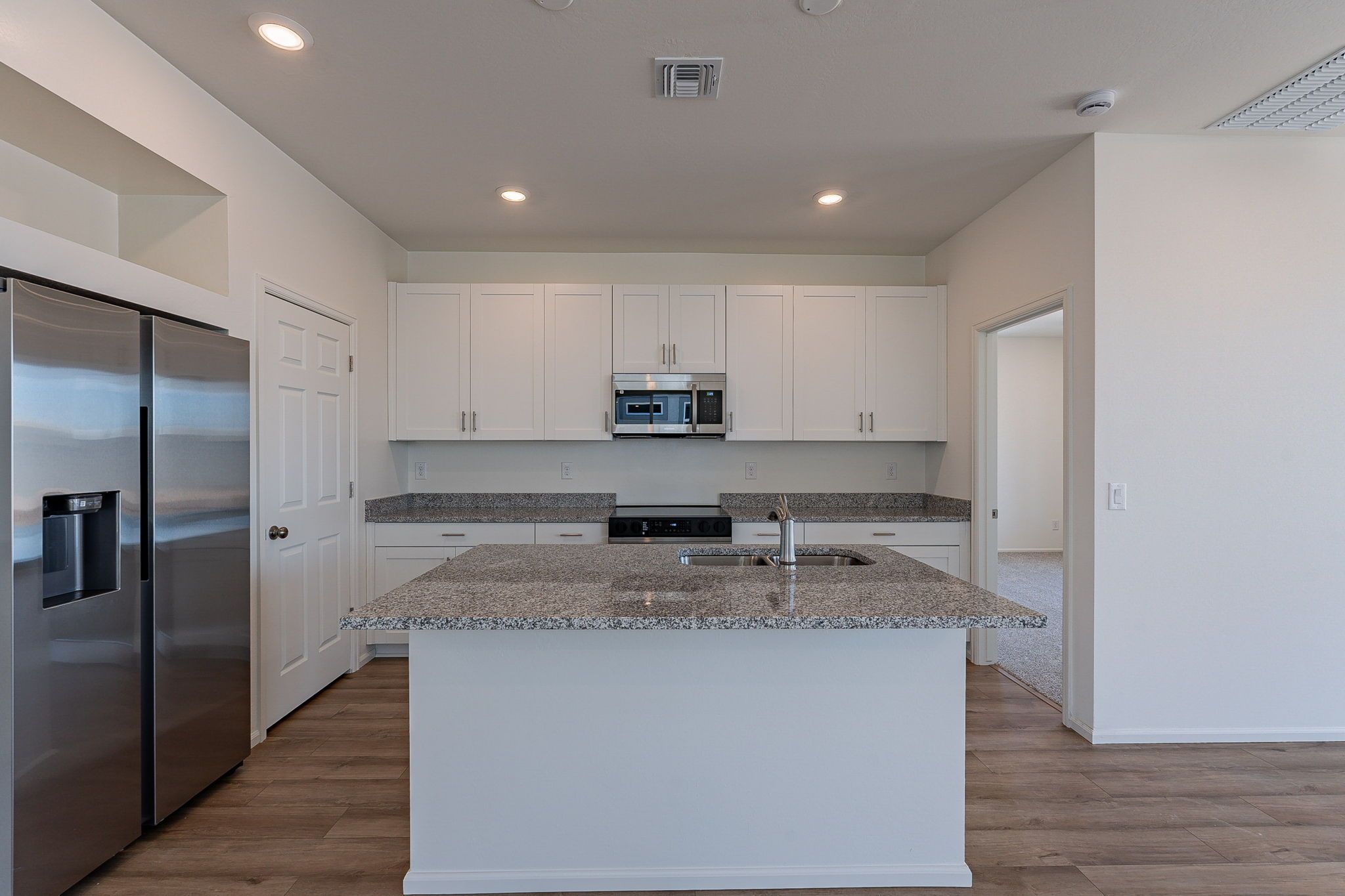 This is an example of a Yarrow Home. Options and colors may vary.