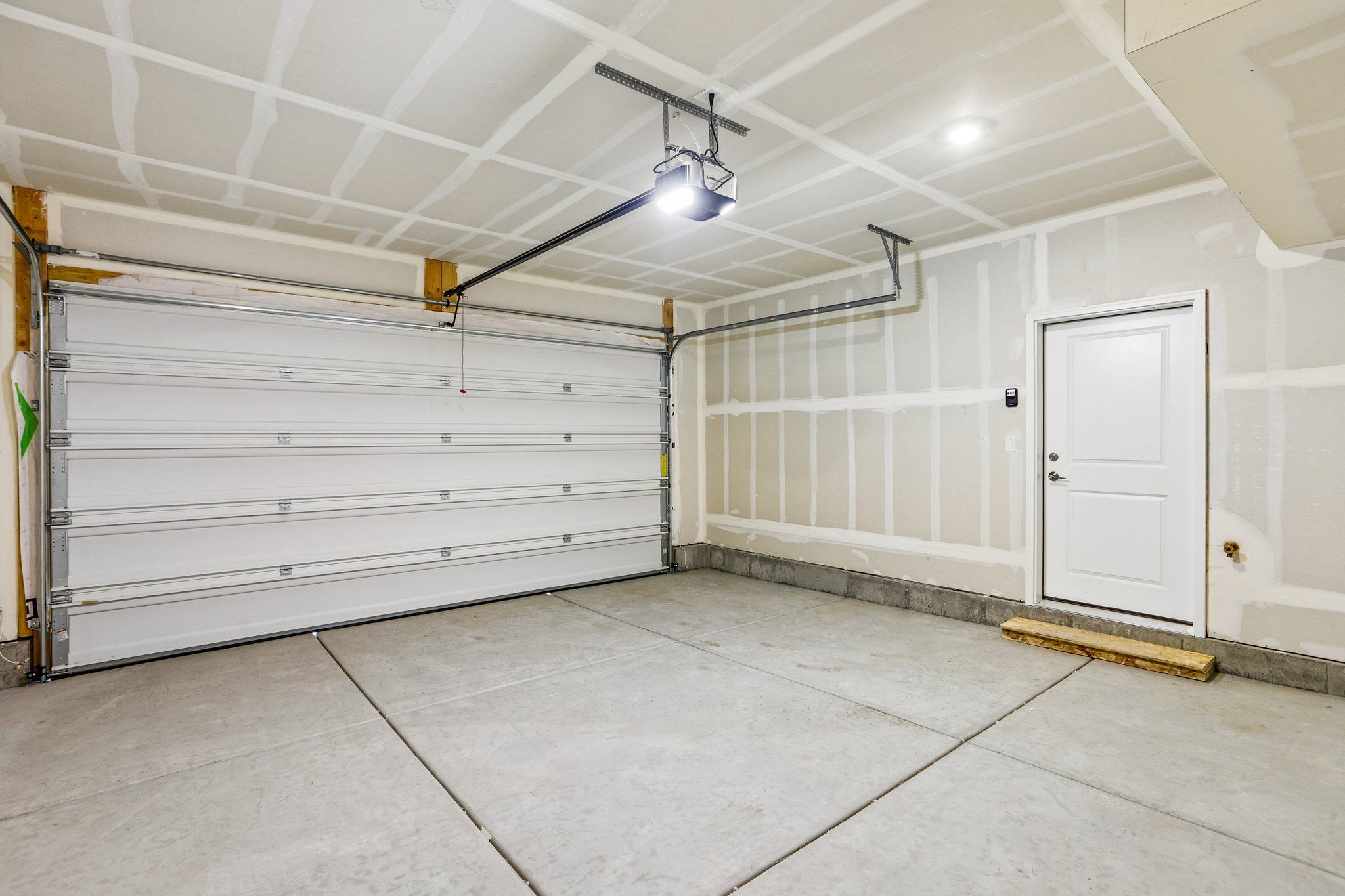 Dalton Garage