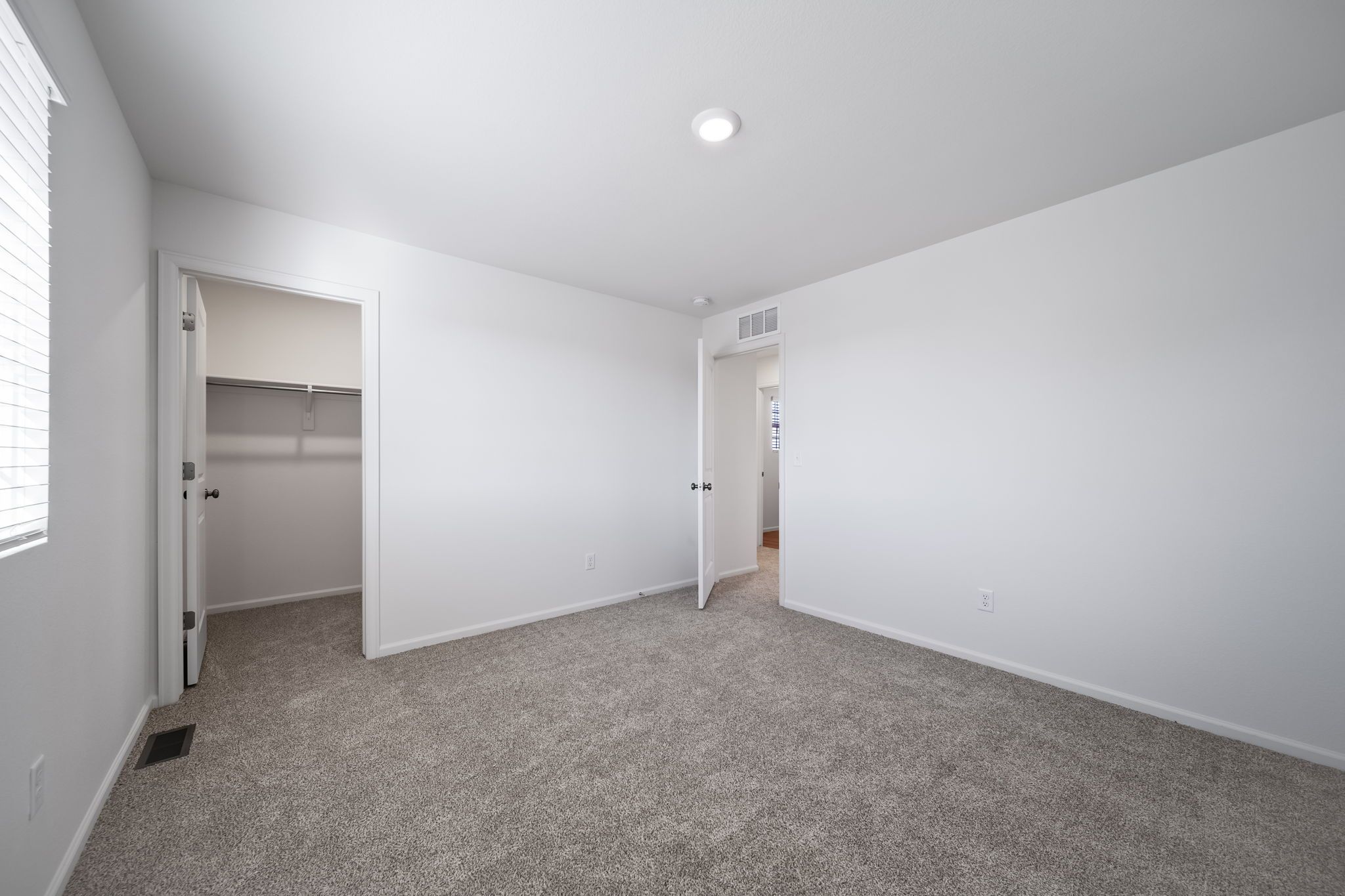 Neo bedroom 2