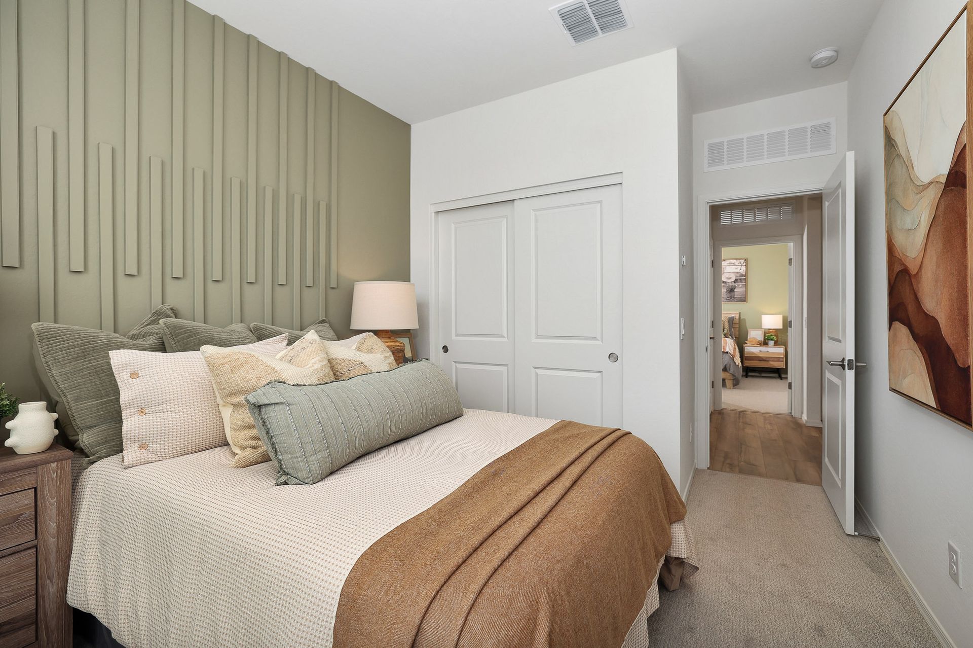 This image is of the Sagebrush Model Home. Options and colors may vary.