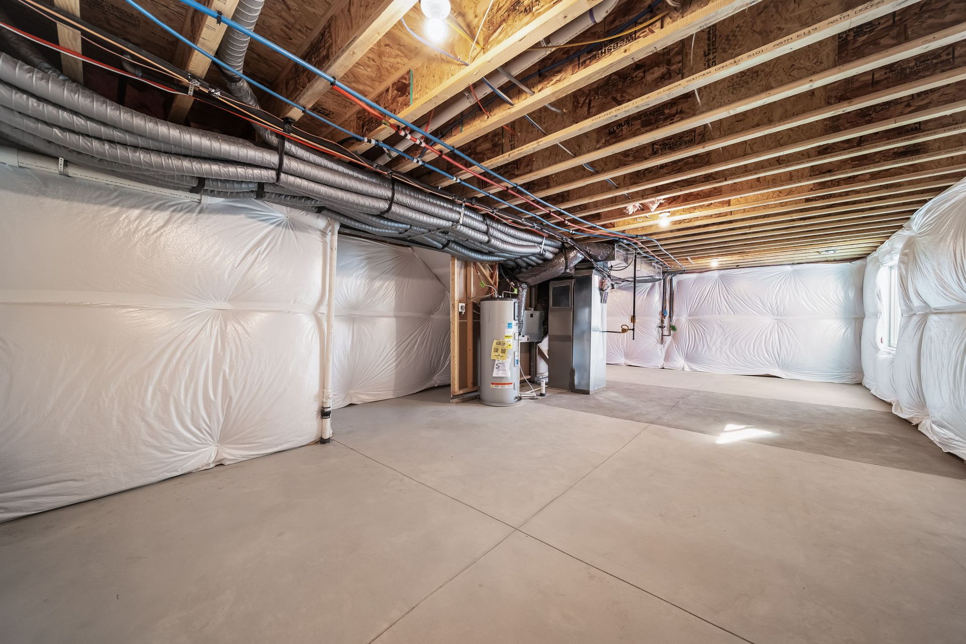 Neo unfinished basement