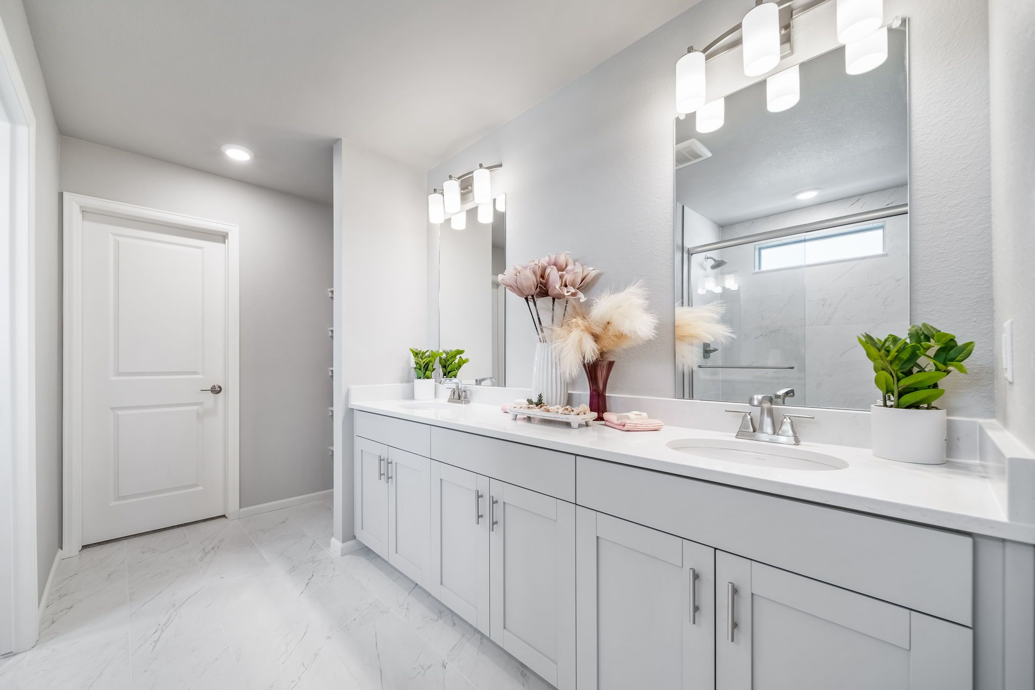 Primary bathroom of Triumph floorplan