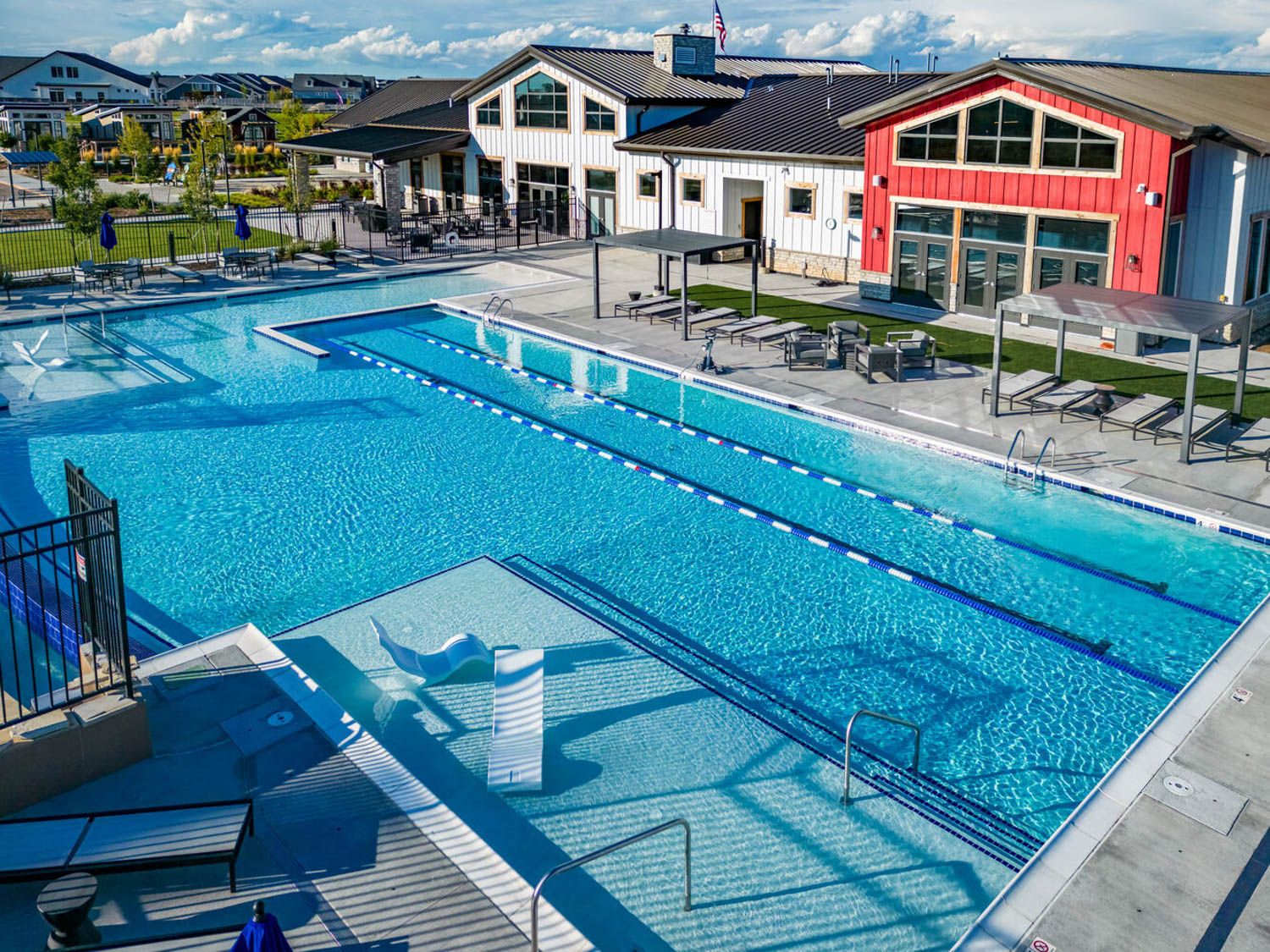 The Reserve boasts a private clubhouse with state-of-the-art fitness facilities.