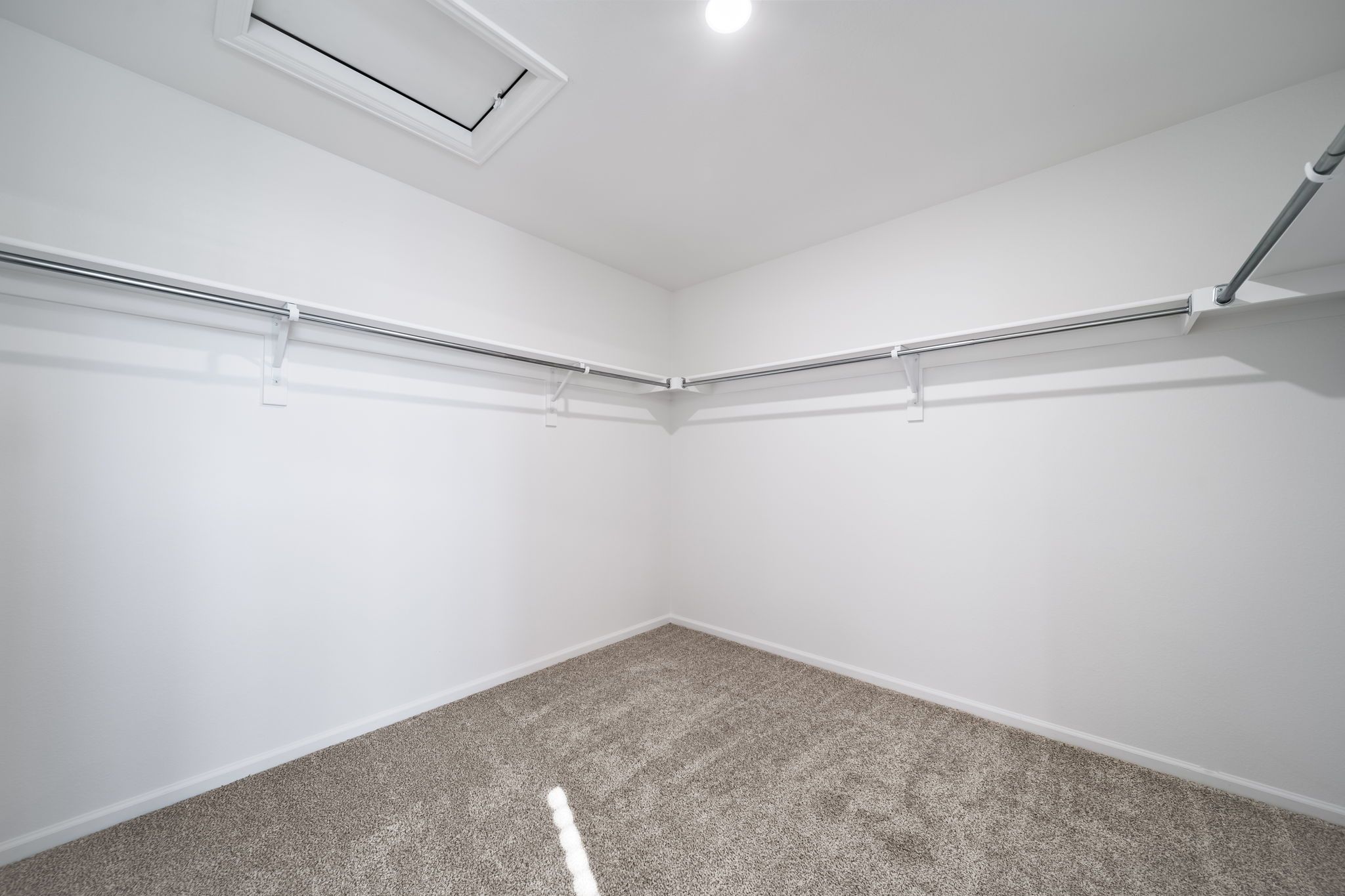 Neo primary closet