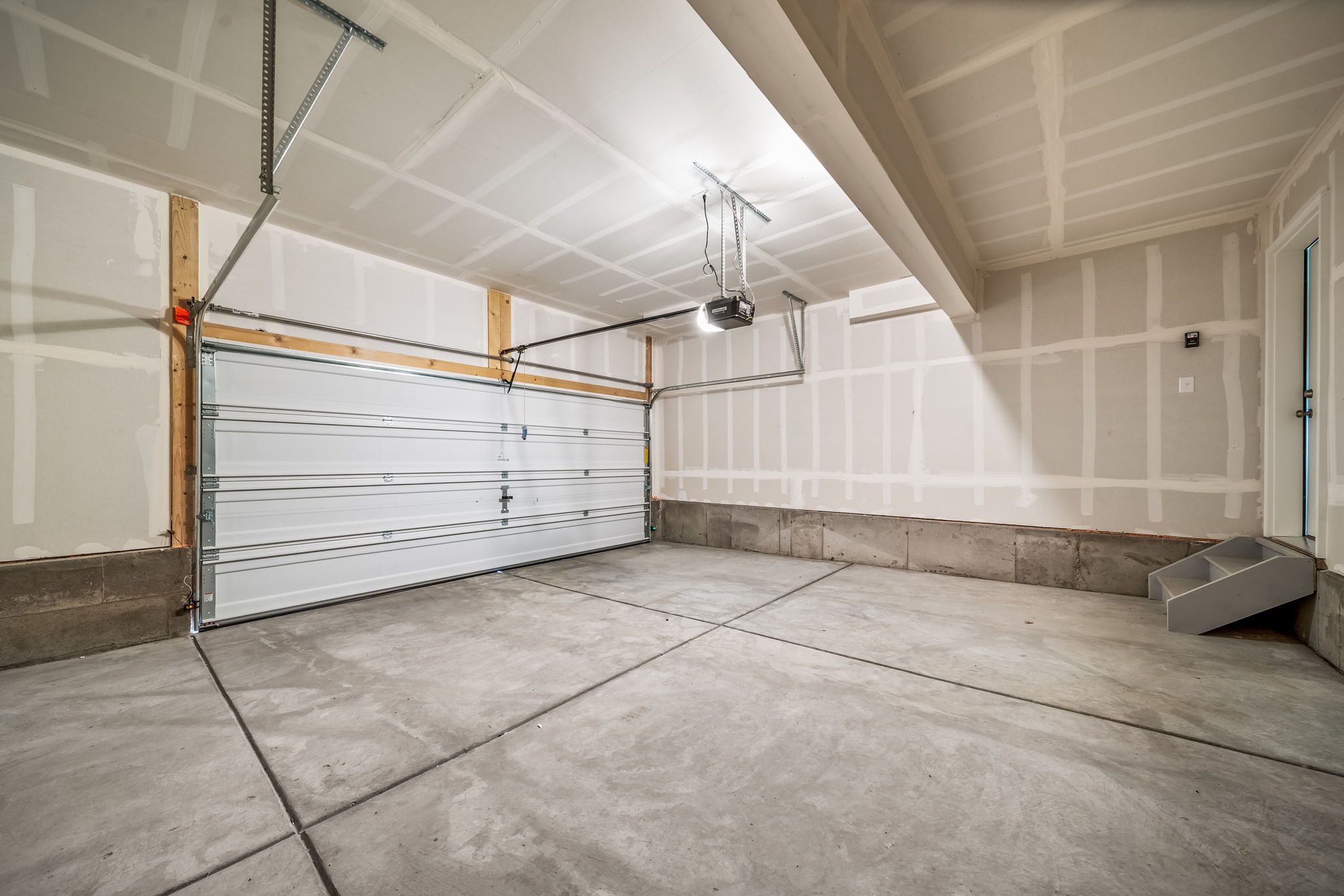 Haflinger TRR Garage