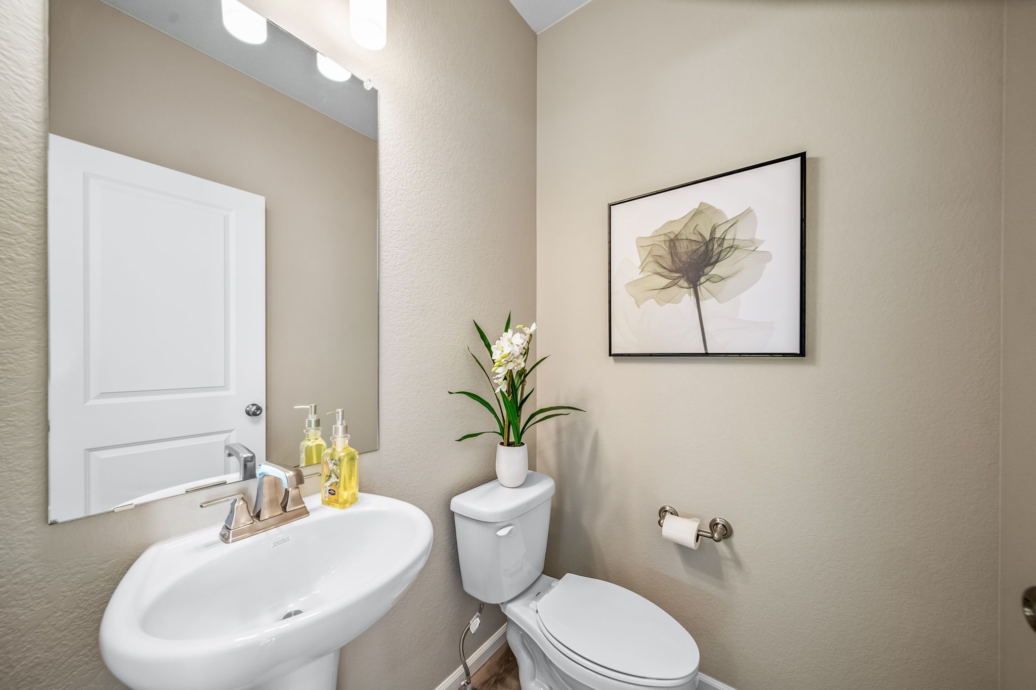 Haflinger TRR Powder Room
