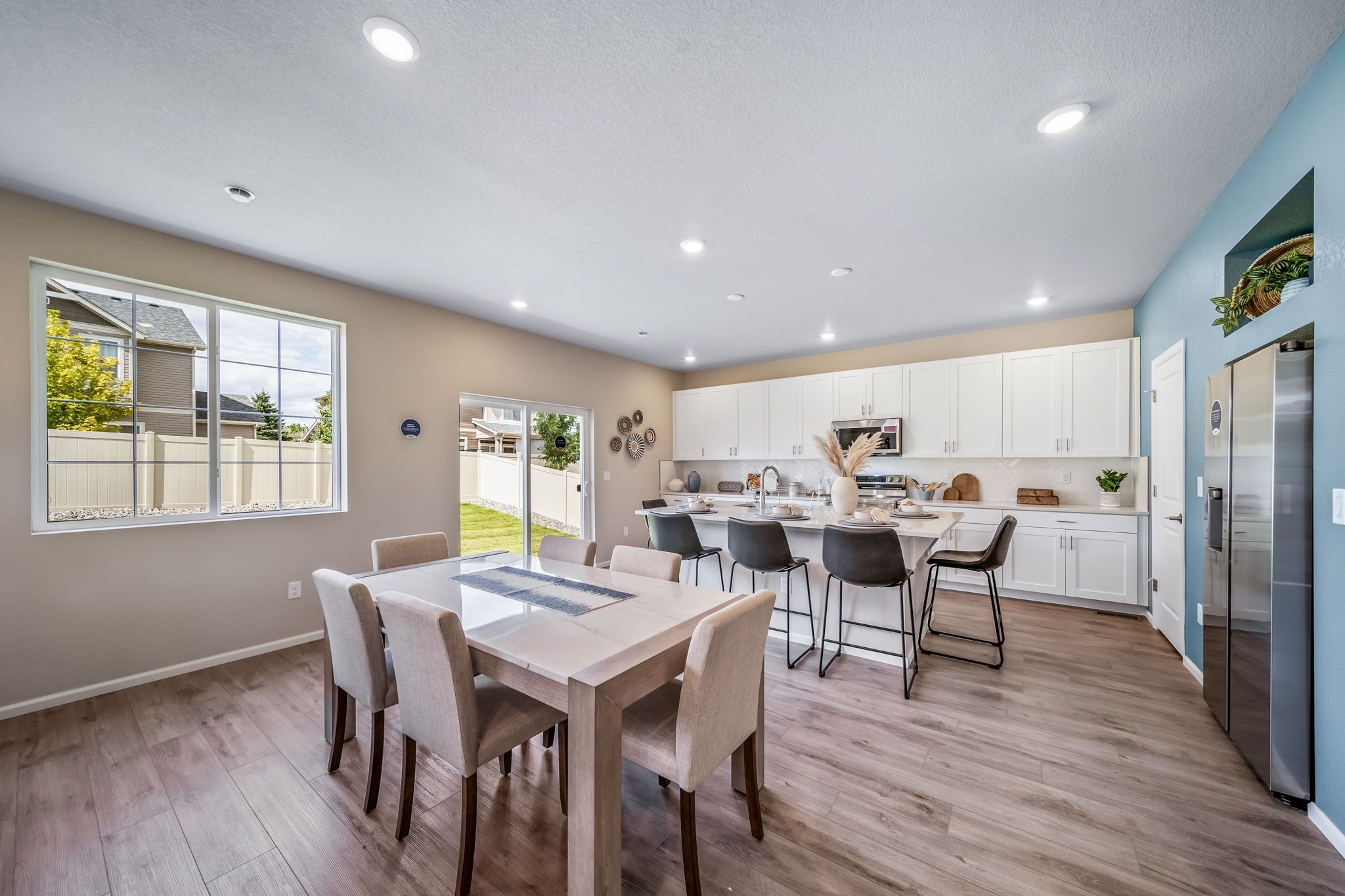 Dining Kitchen