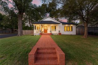 Okman Building Company por Okman Building Company en Austin Texas