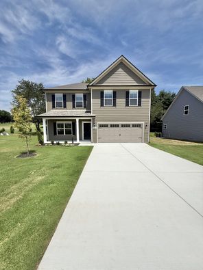 76 Country Cir (76 Country Cir)