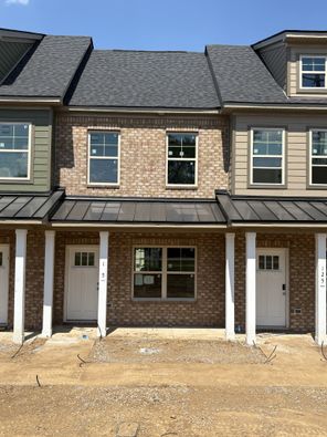 135 Ace Ave (135 Ace Ave)