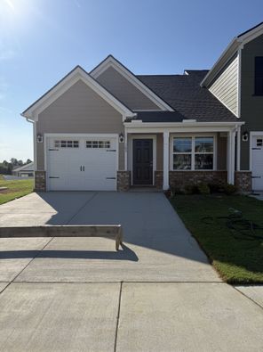 105 Coleson Lane (105 Coleson Lane)