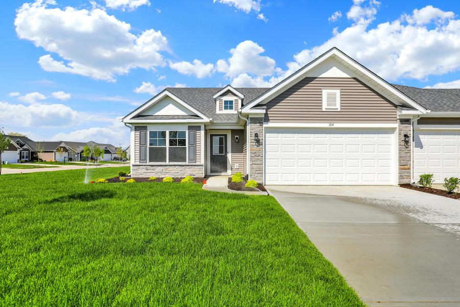 104 Maxim Court. Cumberland, IN 46229
