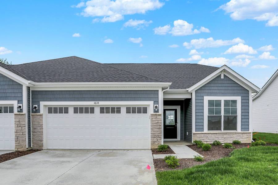 1633 Clover Crossing Drive (1633 Clover Crossing Drive)