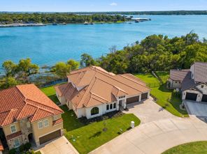 9065 Lakeside Drive (9065 Lakeside Drive)