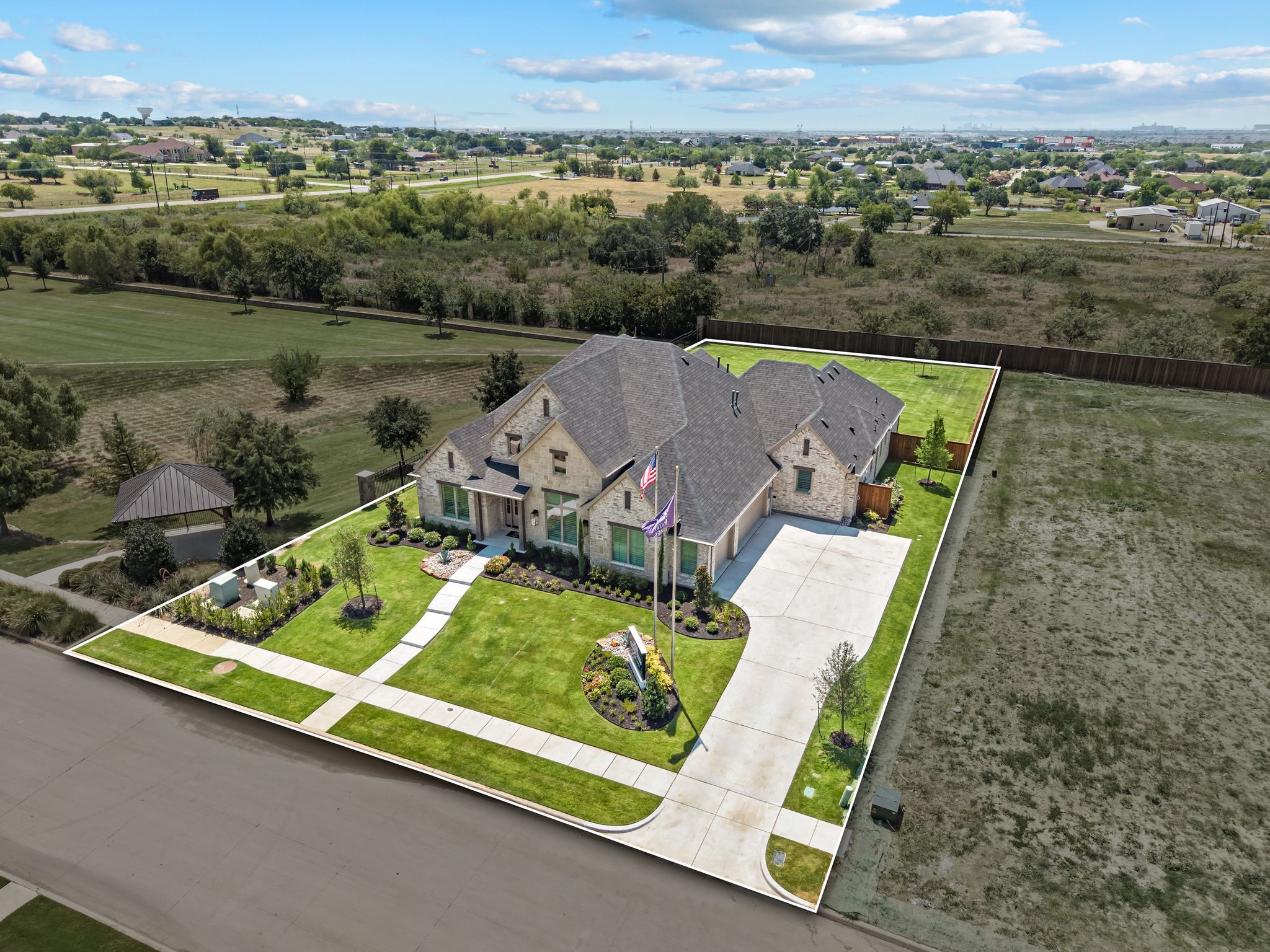 casa en NorthGlen por Our Country Homes
