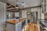 casa en Pegasus Design-To-Build LLC por Pegasus Design-To-Build LLC