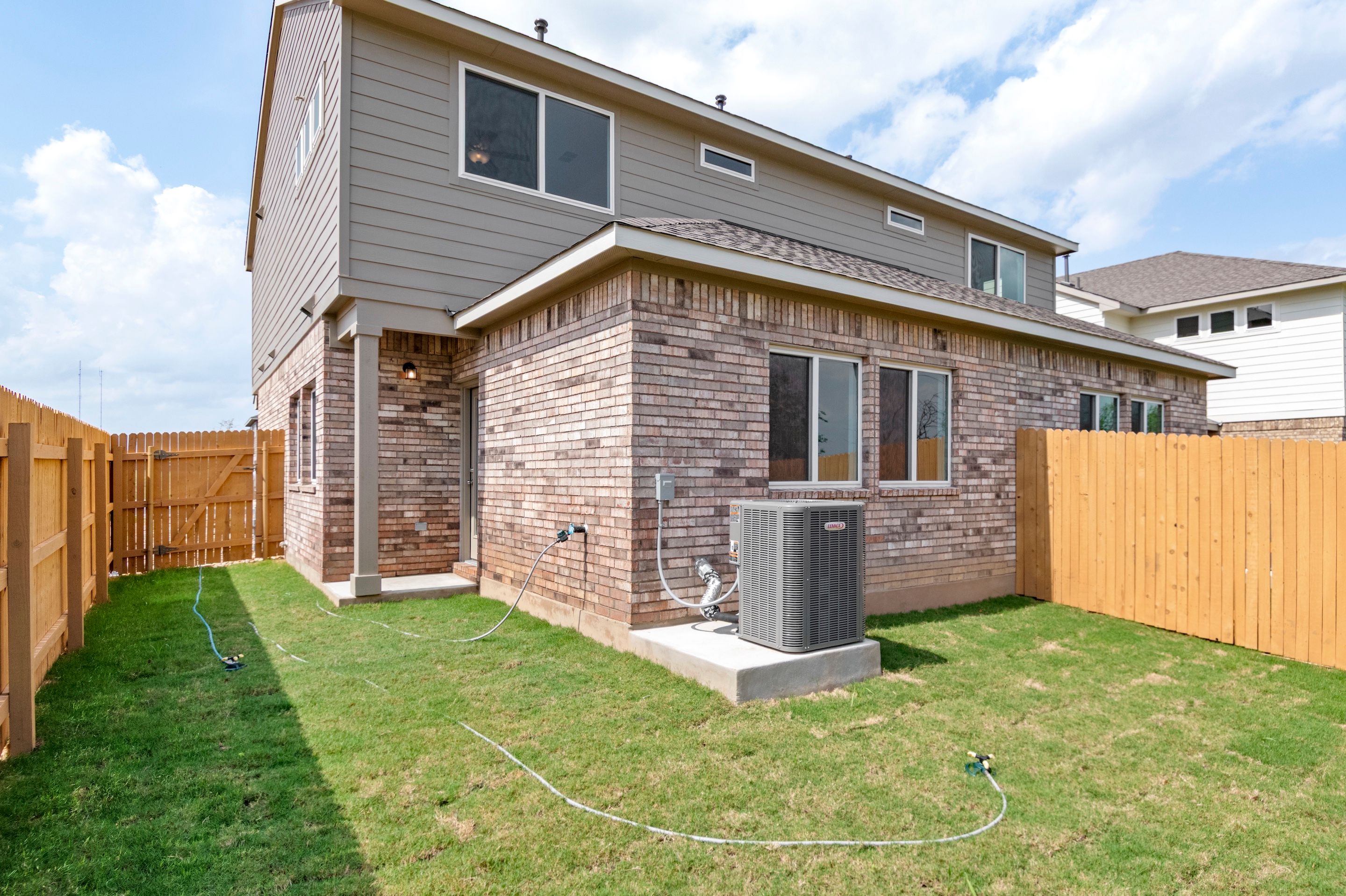 27_Backyard2