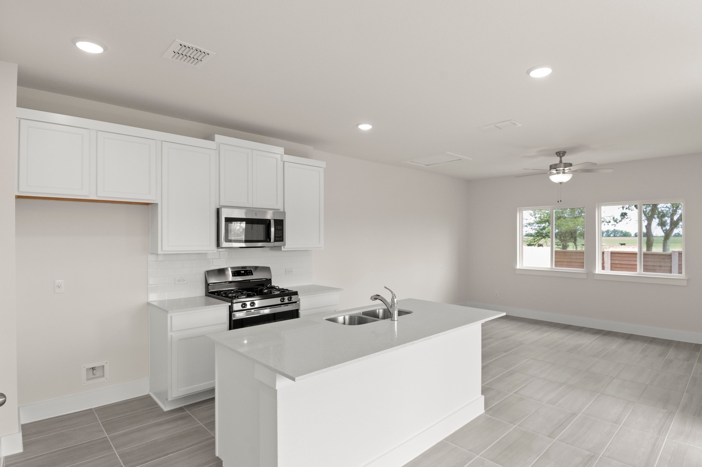 13_Kitchen3