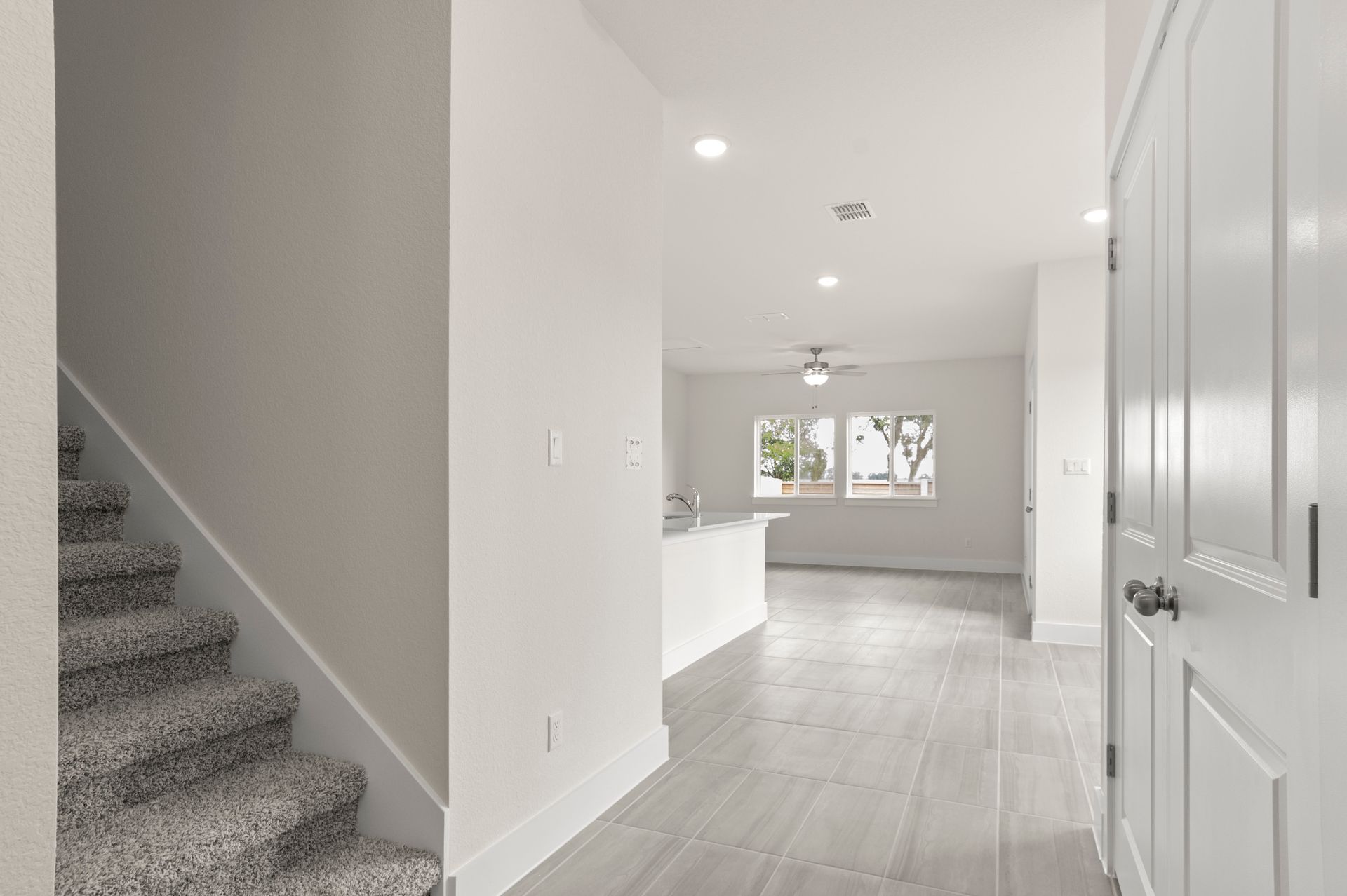 4_Foyer2