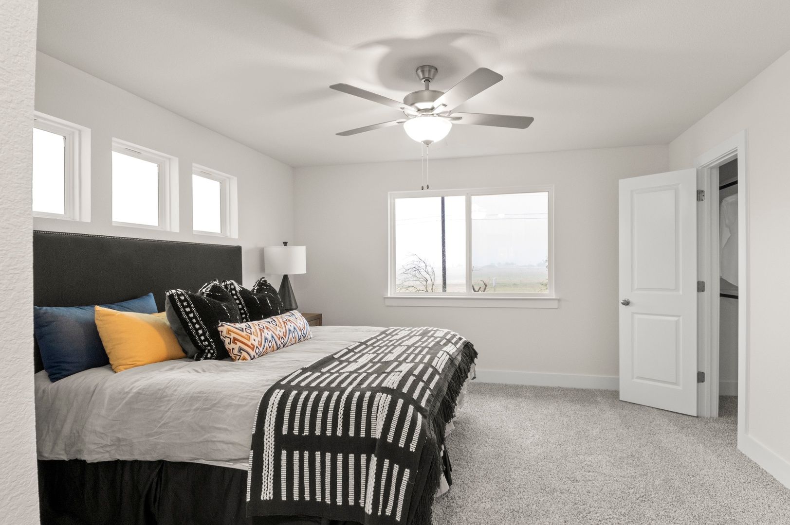 22_PrimaryBedroom