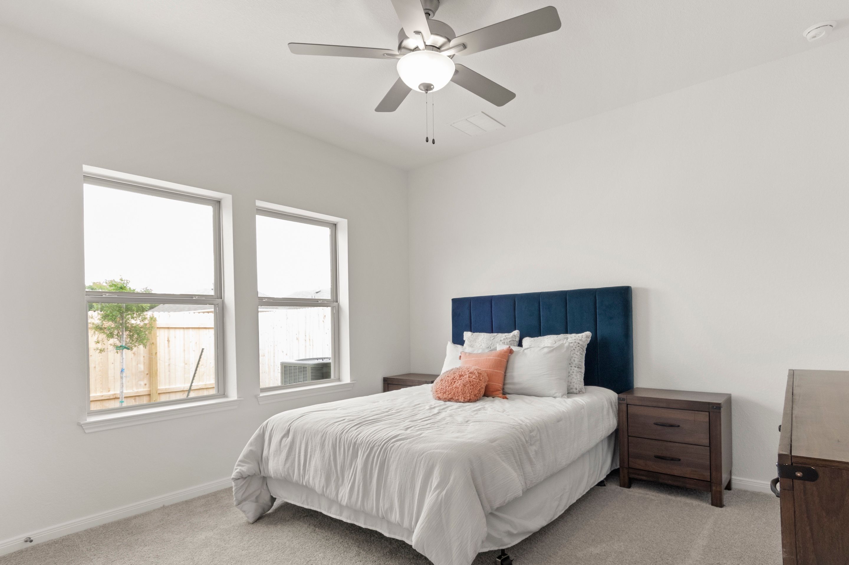 16_PrimaryBedroom