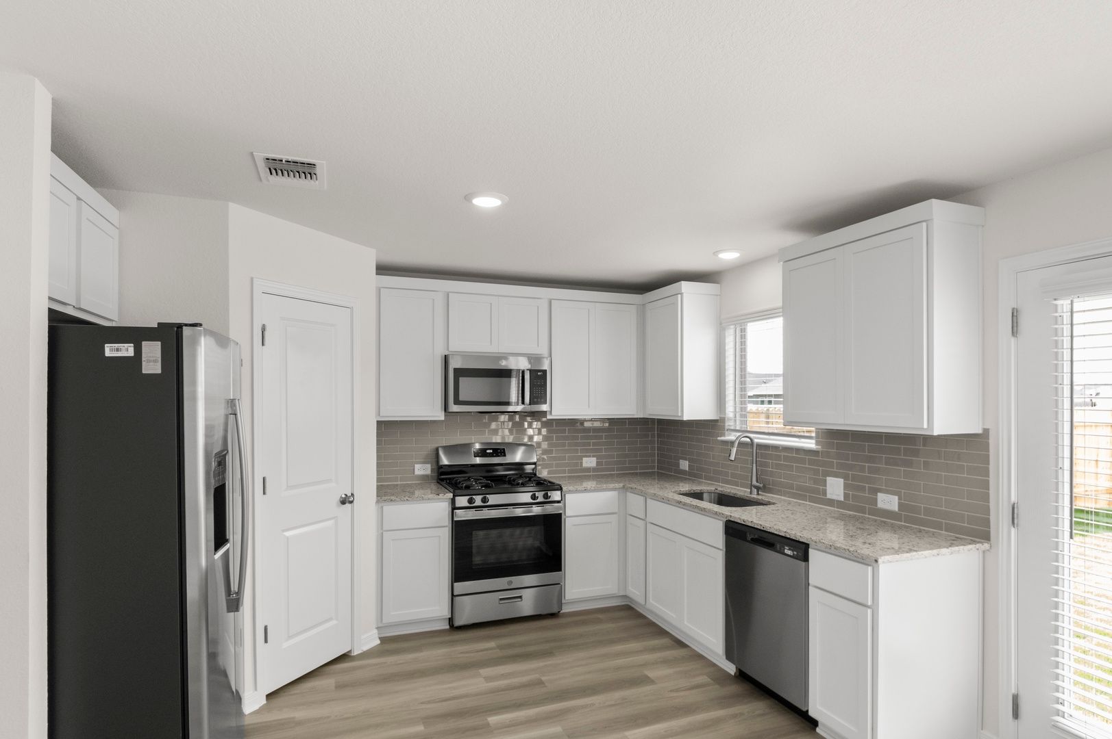 11_Kitchen2