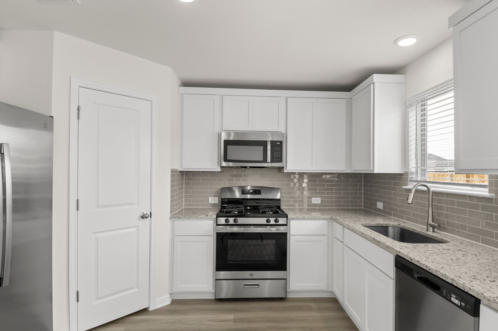 14_Kitchen5