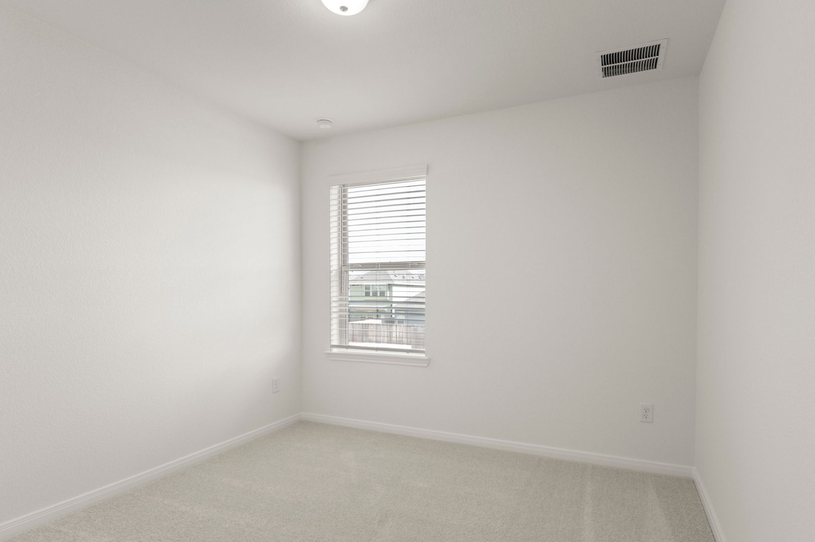 25_Bedroom2