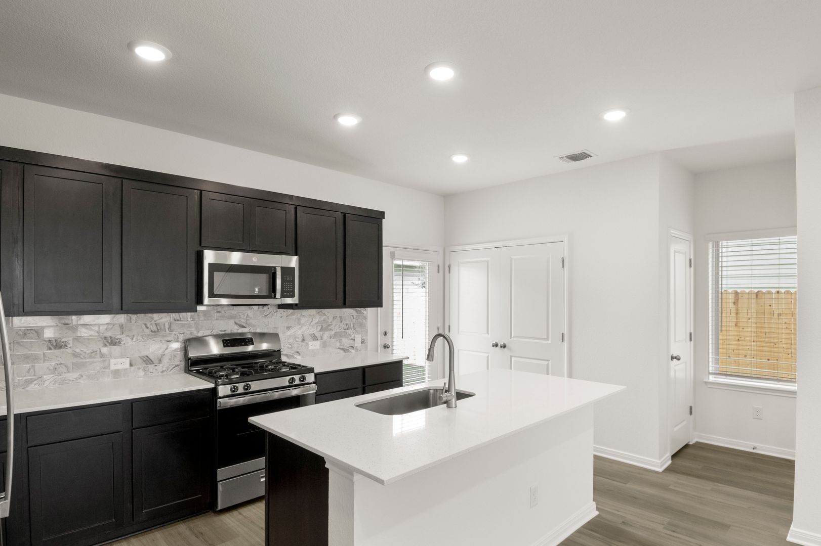 16_Kitchen6