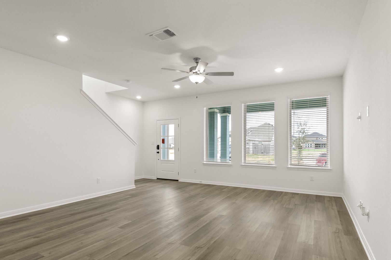5_LivingRoom3