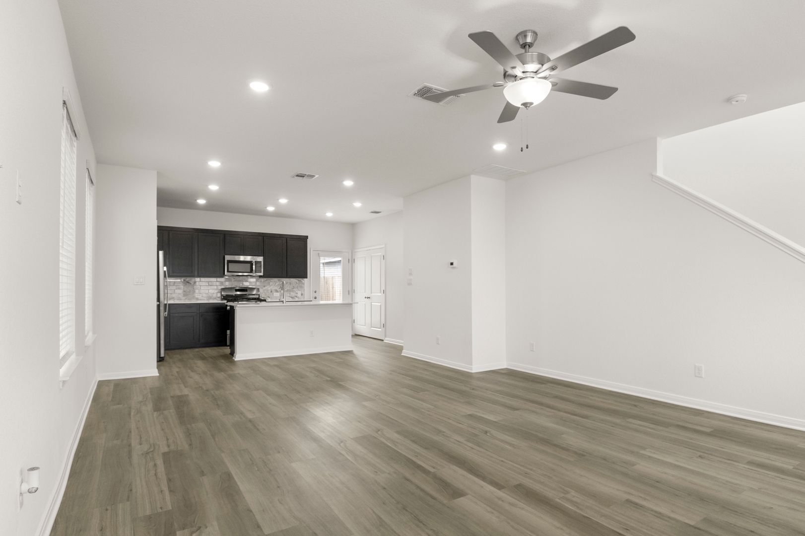 4_LivingRoom2