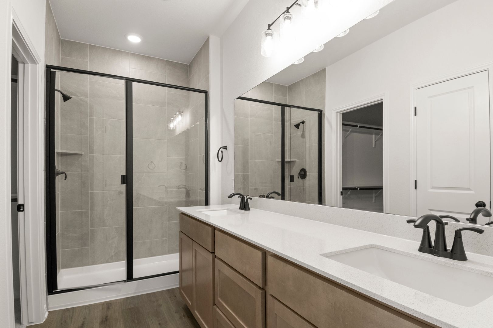 20_PrimaryBathroom