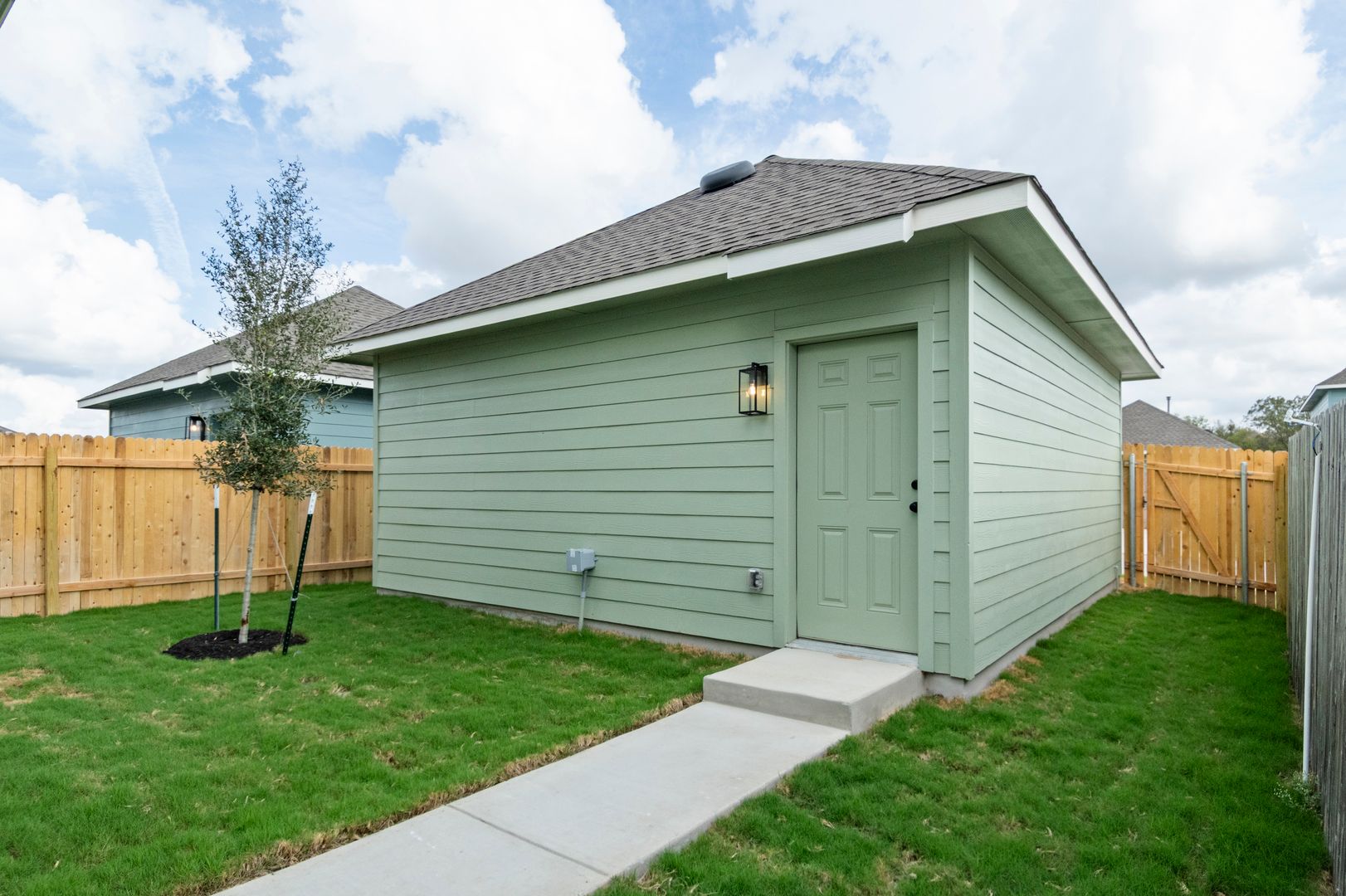 28_Backyard